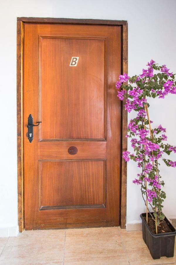B Ensuite Appartment Con Zona De Patio 阿雷西费 外观 照片